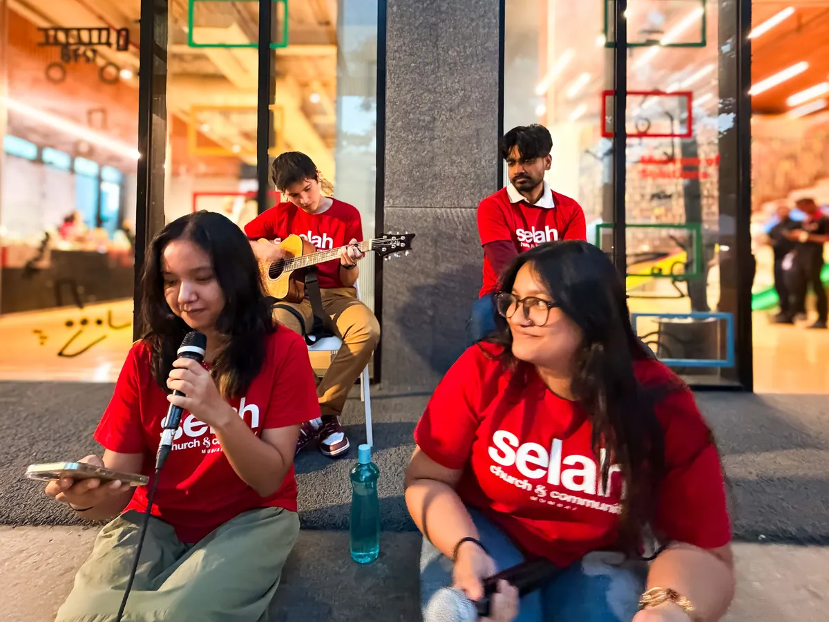The Selah community together